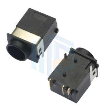 防水DC插座：如何通過(guò)智能芯片實(shí)現(xiàn)遠(yuǎn)程監(jiān)控？